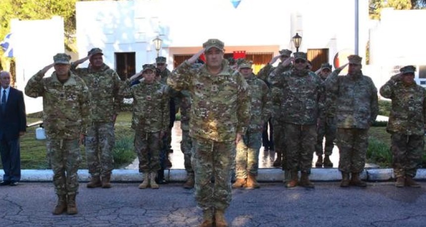 Ceremonia por el 127&deg; aniversario de la Base de Infanter&iacute;a de Marina Bater&iacute;as