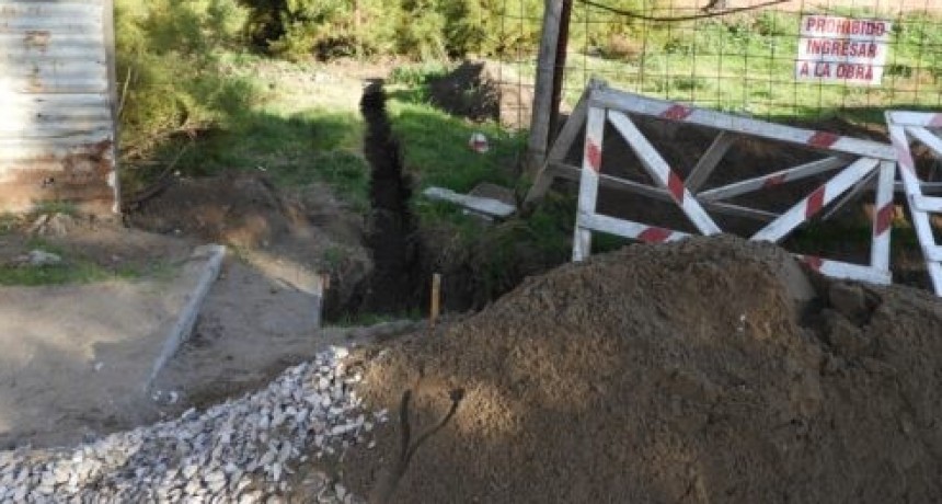 El Municipio inició una obra de construcción de desagües pluviales en calle Remedios de Escalada 