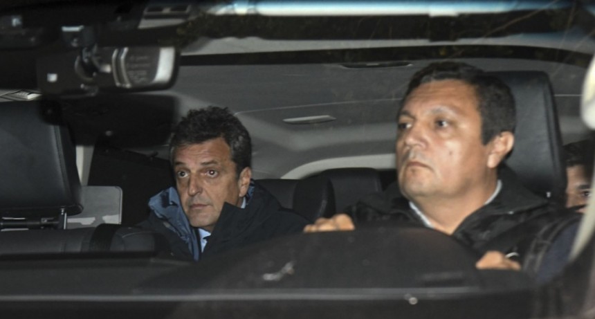 Massa-Rossi es la fórmula de unidad del peronismo, se bajaron Scioli y Wado