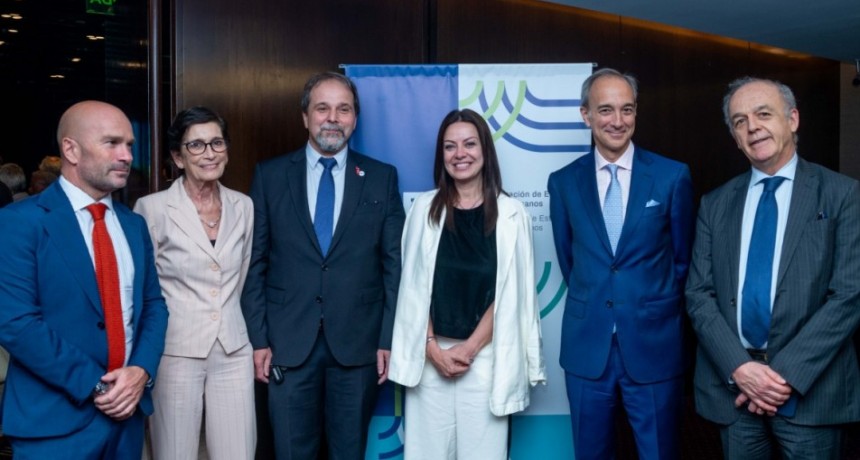 Pettovello firmó el convenio de los sobresueldos y hoy lunes la justicia federal abre una causa