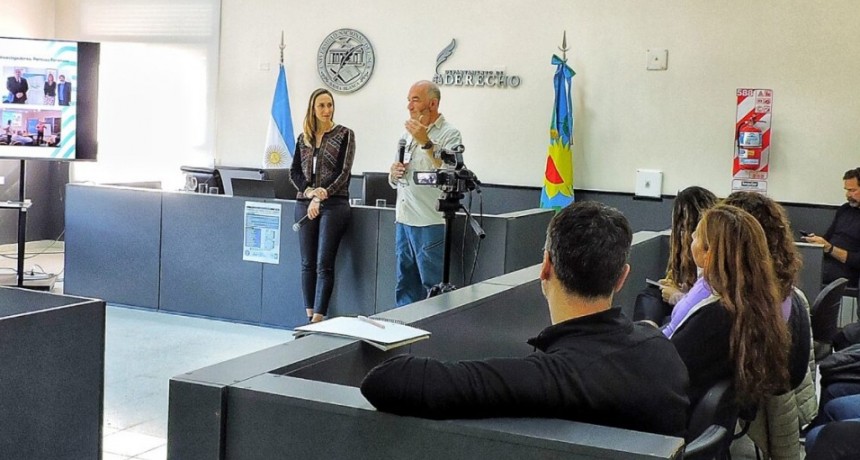 Comenzó la lª Jornada de Ciencia Forense y Justicia en la Universidad Nacional Del Sur