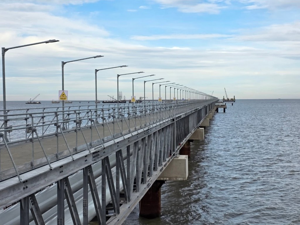 Exportaciones desde Vaca Muerta: inauguraron las obras de Oiltanking en Puertos Rosales 