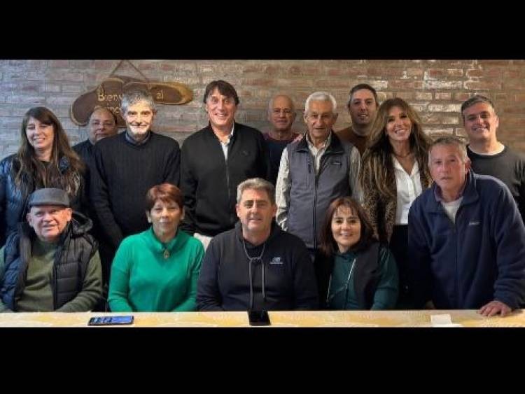 Se mueven las piezas en el tablero político rosaleño