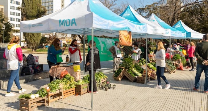 Junto a Kicillof y Rodríguez la FAO destacó los resultados del programa Mercados Bonaerenses