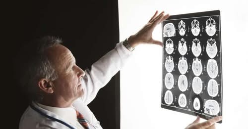 Charla en Punta Alta: “Alzheimer, cómo afecta en la familia”