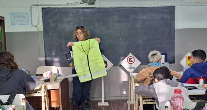 Comenzaron las charlas escolares de educación vial en todo el distrito