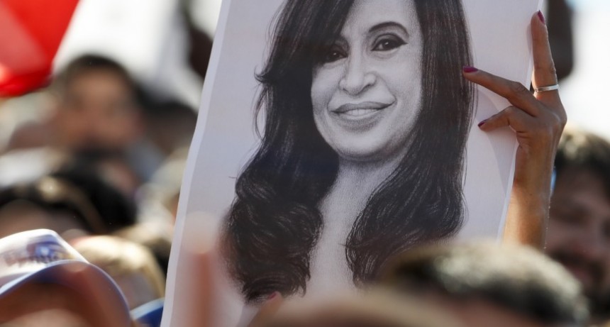 El kirchnerismo planea una gran movilización en defensa de Cristina y los gremios hablan de paro nacional