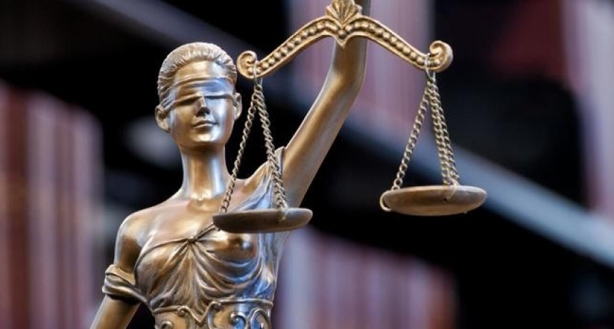 Puán: Prisión preventiva para la mujer acusada de extorsionar a un hombre con fotos íntimas
