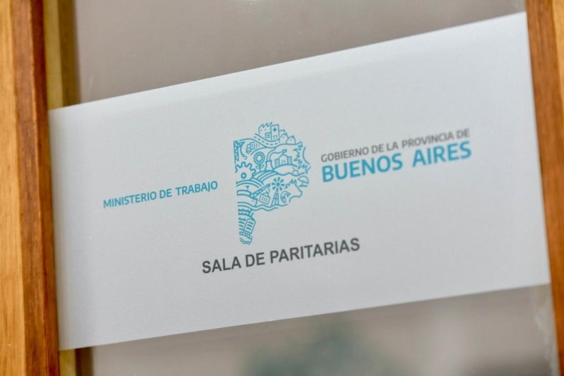 KICILLOF LLAMA A DISCUTIR PARITARIAS  A ESTATALES