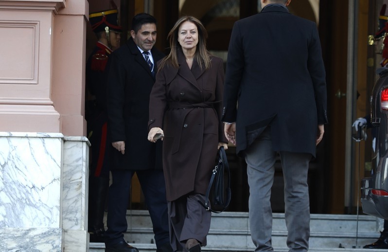 Karina Milei busca reemplazar a Adorni y crece la interna en el Gobierno