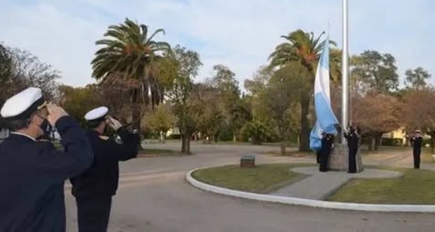 CEREMONIA JURA DE BANDERA Y ENTREGA DE ESPADAS