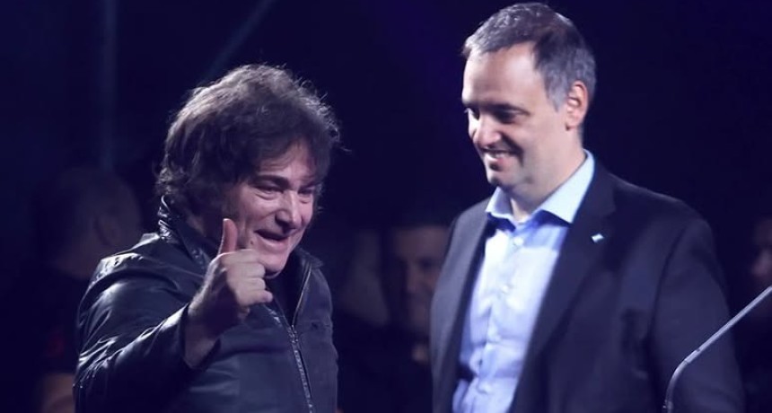 Milei abri&oacute; la puerta a desplazar a Adorni si la Justicia lo encuentra culpable
