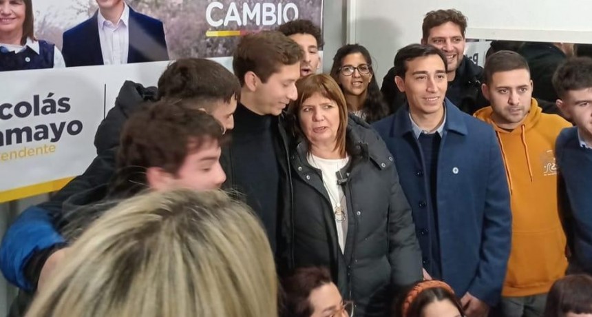 ¿JUNTOS PERO NO TANTO?