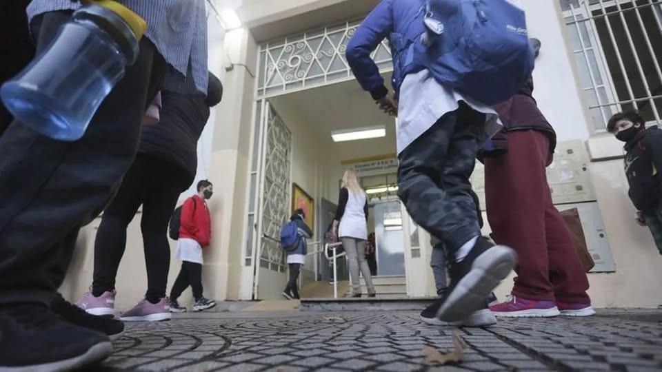 Vacaciones de invierno 2025: cuándo terminan las clases y cómo será el receso escolar en cada provincia