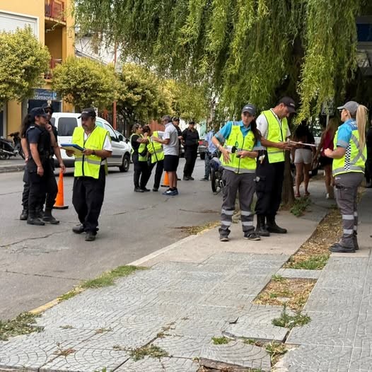 Brutal agresión a inspector de tránsito durante operativo por el aniversario de la ciudad
