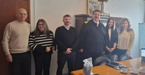 Personal civil: sin carrera administrativa y con sueldos congelados