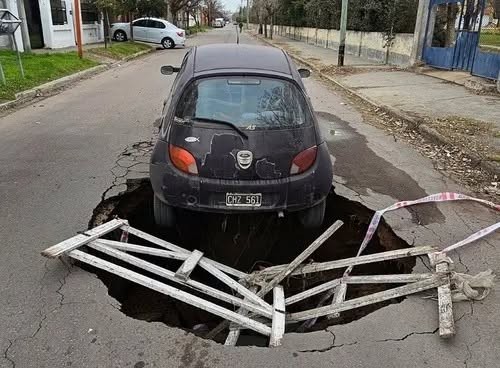 ABSA trabaja en el sector de Estomba tras un hundimiento de pavimento y avanzan las obras estructurales para la ciudad