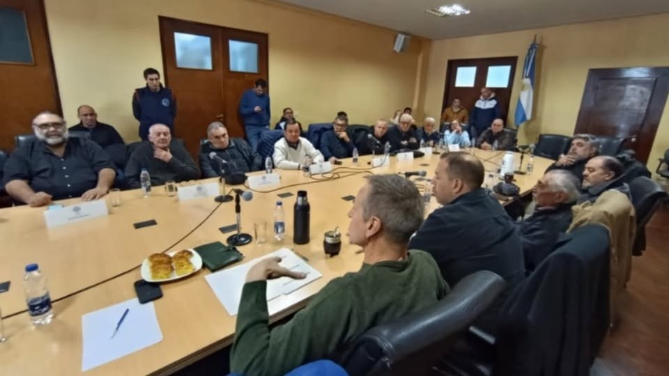 La CGT, las dos CTA y la UTEP acordaron un plan de lucha escalonado contra el Gobierno de Javier Milei
