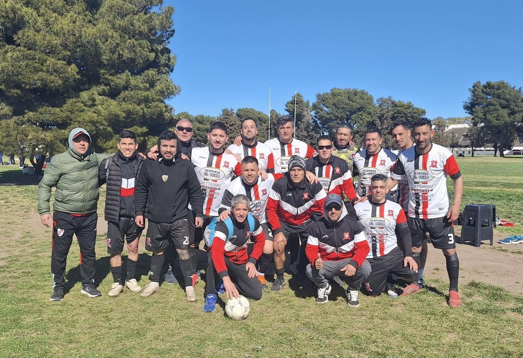 Futbol. Veteranos: Polirrubro Mat&iacute;as se qued&oacute; con el Apertura y ya piensa en el t&iacute;tulo anual