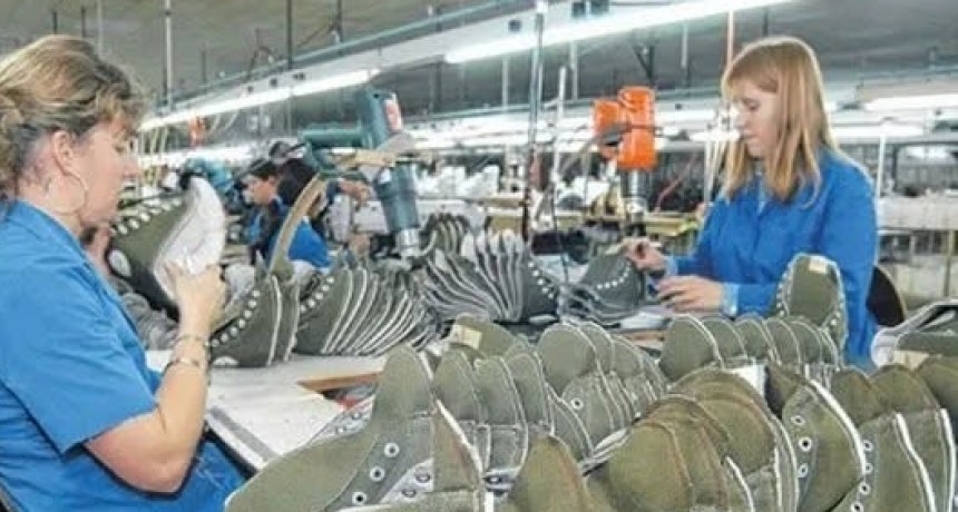 Cierra la &uacute;ltima f&aacute;brica que produc&iacute;a zapatillas Nike en Argentina: otros 150 trabajadores quedan sin empleo