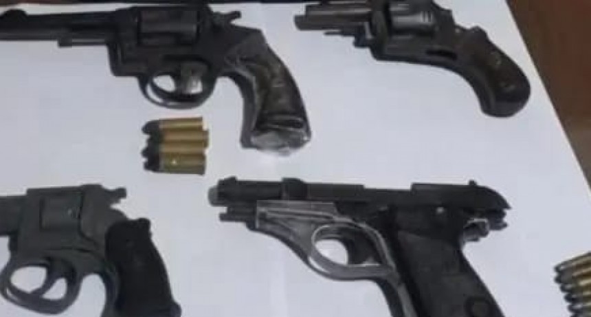 Condenados por evadir control policial y llevar armas en el año 2022