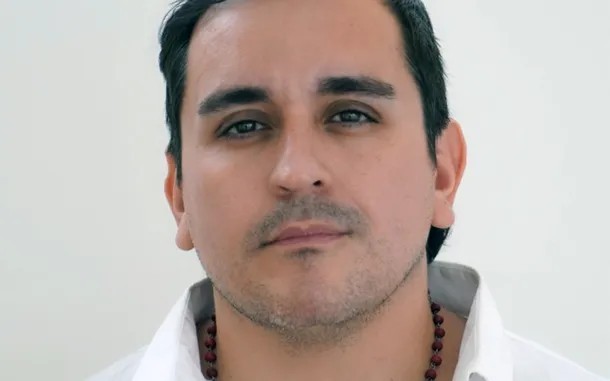 Escalada de violencia contra periodistas: Concejal libertario fue con matones a la radio a apretar a un periodista 