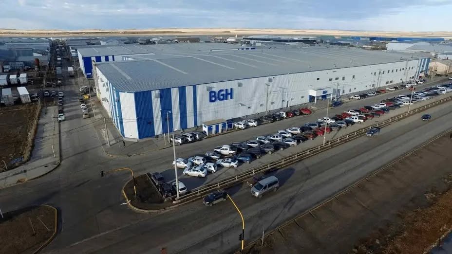 BGH despide trabajadores y la apertura de importaciones agrava la crisis de la industria electr&oacute;nica