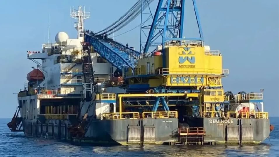 Flota especializada llega a Bah&iacute;a Blanca para avanzar con la terminal offshore de Punta Colorada