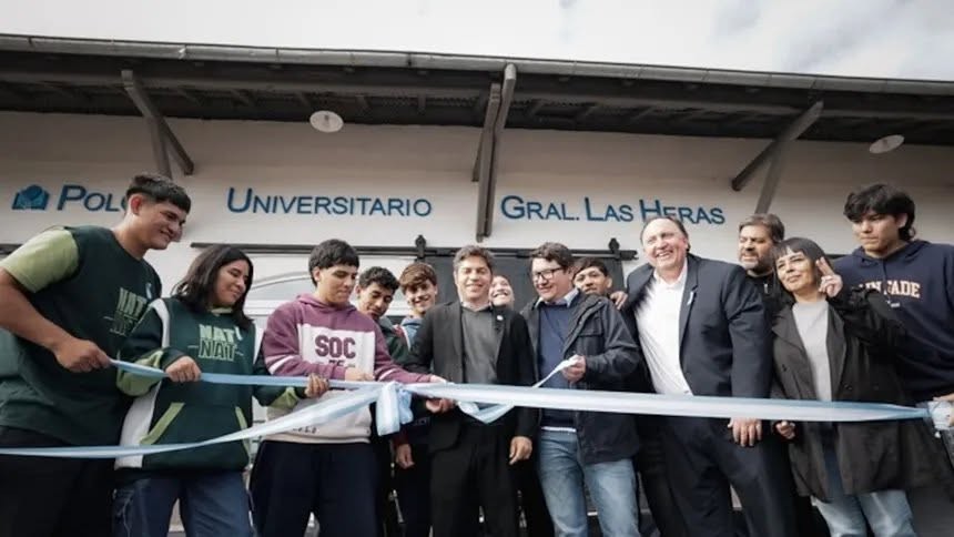 Kicillof inaugur&oacute; dos nuevos edificios educativos en Presidente Per&oacute;n