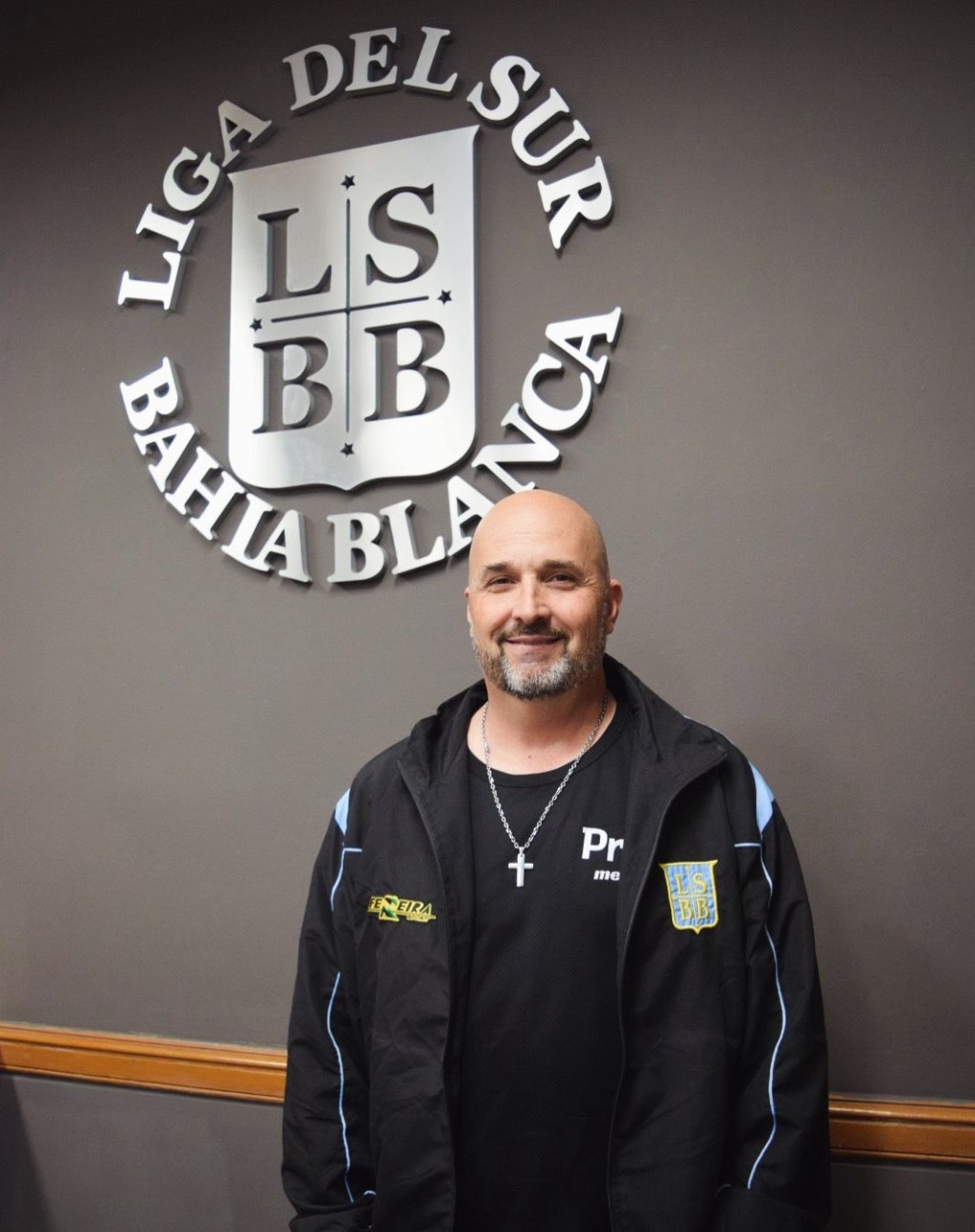 Walter Lofrano renov&oacute; y seguir&aacute; al frente de la Selecci&oacute;n Femenina de la Liga del Sur