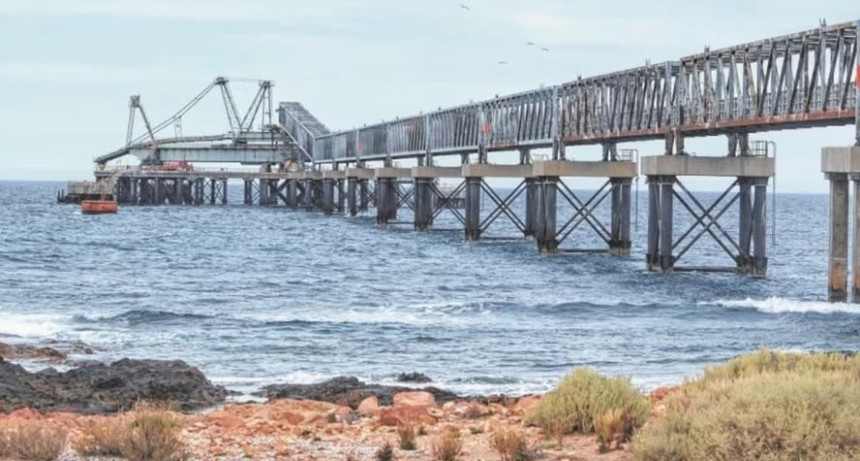 YPF present&oacute; un proyecto r&eacute;cord de USD 51.000 millones para producir GNL