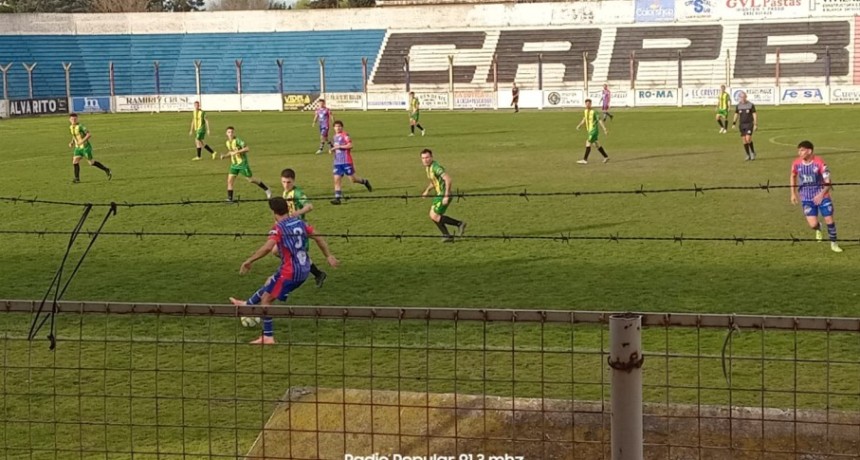 Rosario reaccion&oacute; ante la adversidad y rescat&oacute; un empate frente a Comercial