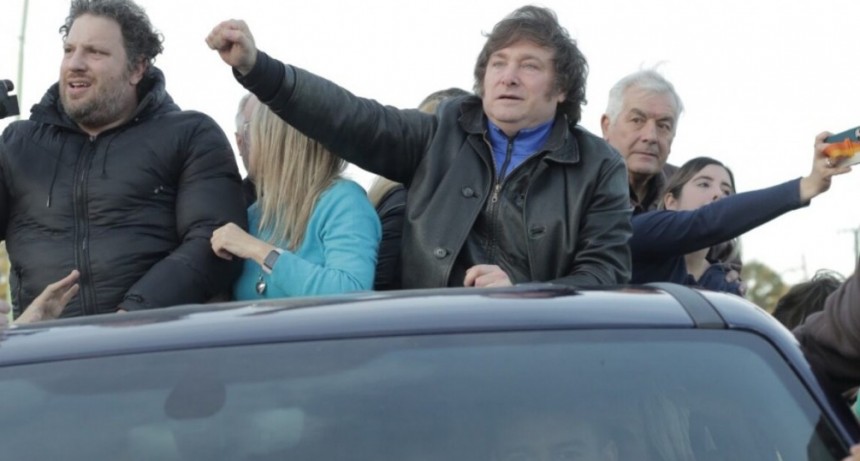 MILEI LLEGA A PUNTA ALTA EN MEDIO DE POLEMICAS Y GRESCAS
