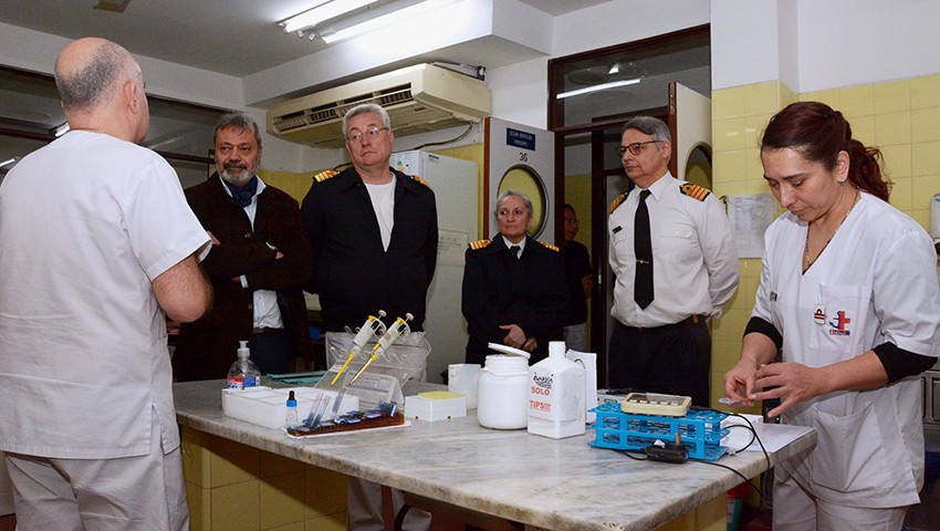 El presidente de IOSFA visitó el Hospital Naval Puerto Belgrano