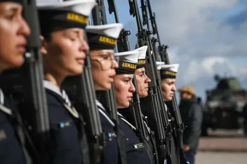Violación de la marinera: La armada repudio el hecho