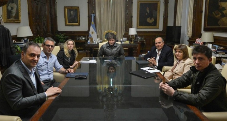 Santiago le avisó a Milei que el Gordo Dan encabeza una rebelión de tuiteros: 