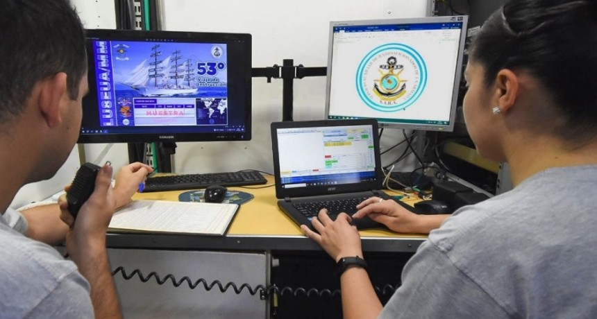 Una comunidad en la radio: el Servicio Auxiliar de Radioaficionados de la Armada celebra 64 años