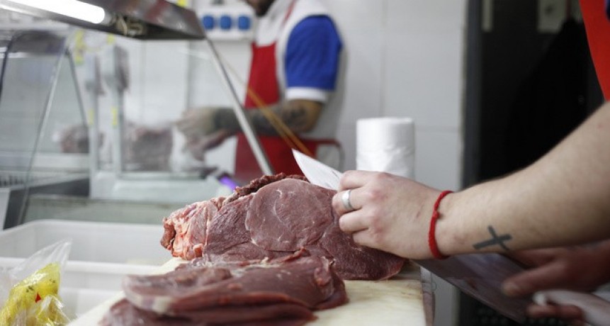 Búsqueda desesperada de dólares: el Gobierno elimina las retenciones a la carne hasta octubre