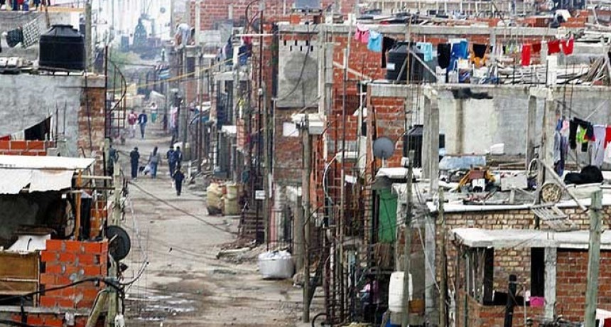 Desigualdad hasta en la muerte: las personas que viven en los barrios populares viven once años menos