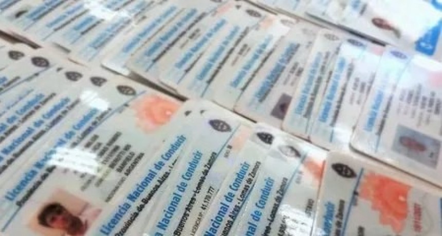 Prórroga en el uso de licencias digitales y constancia de trámite aprobado