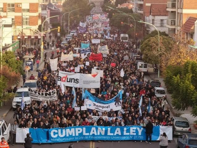 Paro universitario: docentes y no docentes de la UNS adhieren a la medida nacional