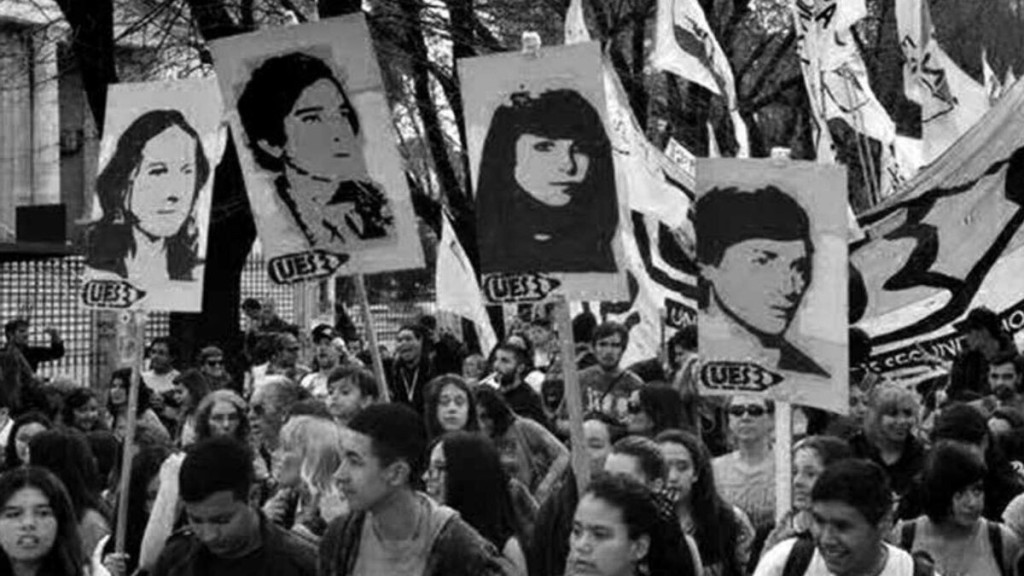 A 50 A&Ntilde;OS DE LA NOCHE DE LOS L&Aacute;PICES: SECUETROS, TORTURAS Y UNA HERIDA QUE SIGUE ABIERTA