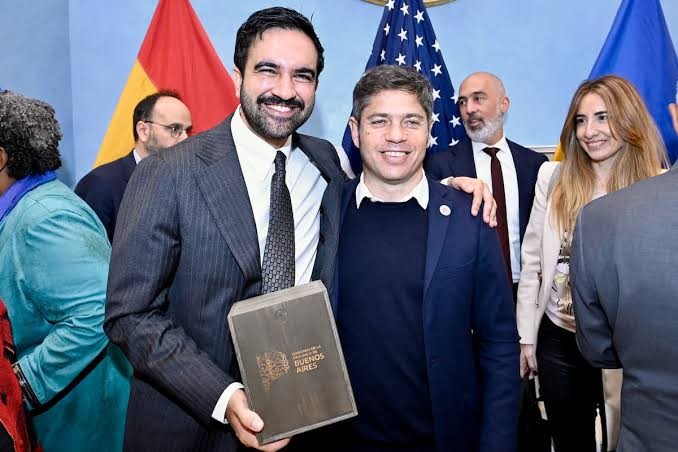 Kicillof cuestion&oacute; el rumbo econ&oacute;mico de Milei durante un encuentro en Nueva York