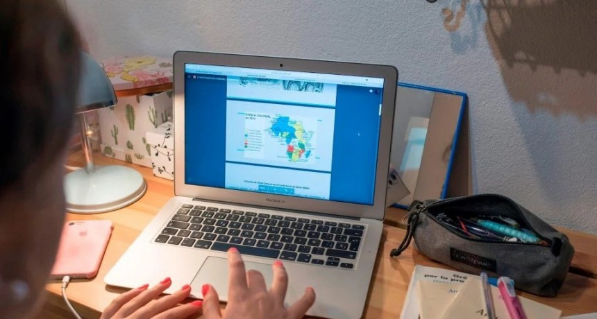 La Lucha entre la Virtualidad y el Territorio: Reflexiones sobre el Impacto Político de las Redes Sociales