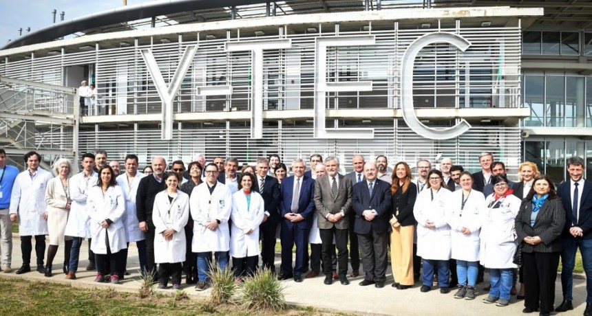 Kicillof recorrió la planta de baterías de litio de Y-TEC