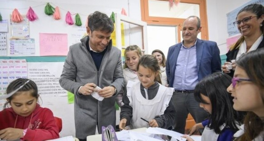 Kicillof recorrió avances de obras de hábitat e infraestructura educativa