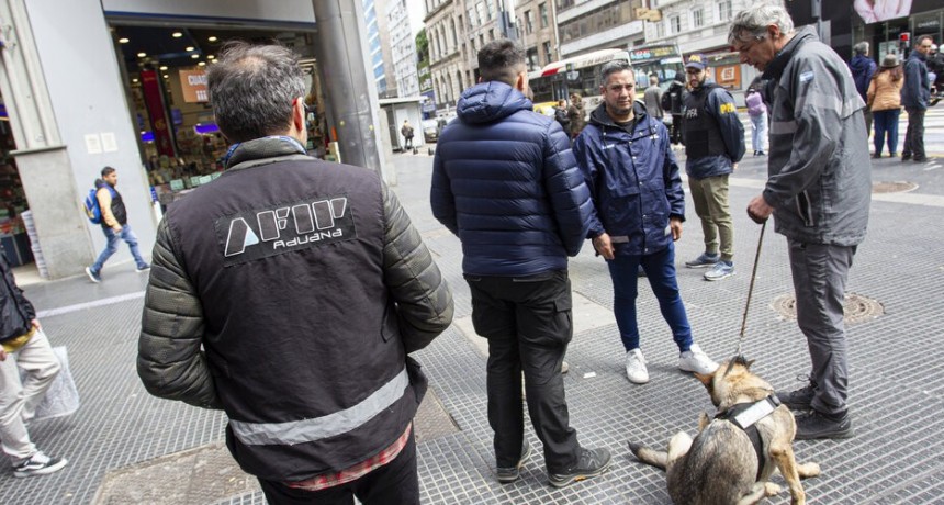 Dólar: cayó 