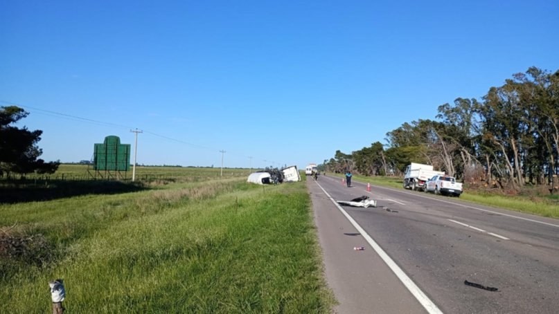 Ruta 3 sur: un joven murió al chocar un camión y un utilitario