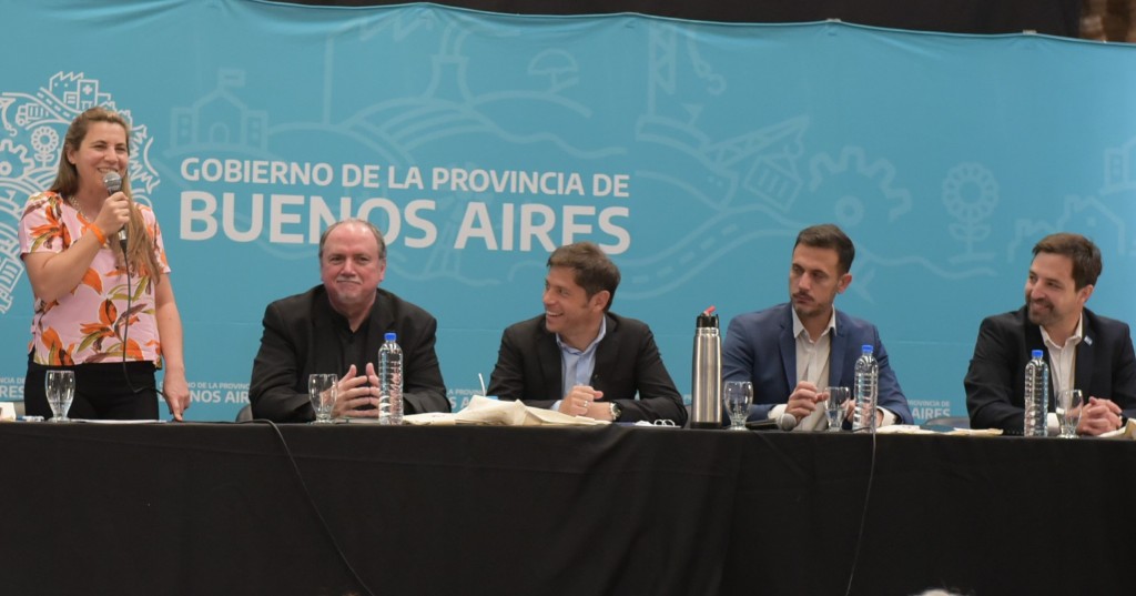 Kicillof encabezó un encuentro provincial de salud popular y comunitaria