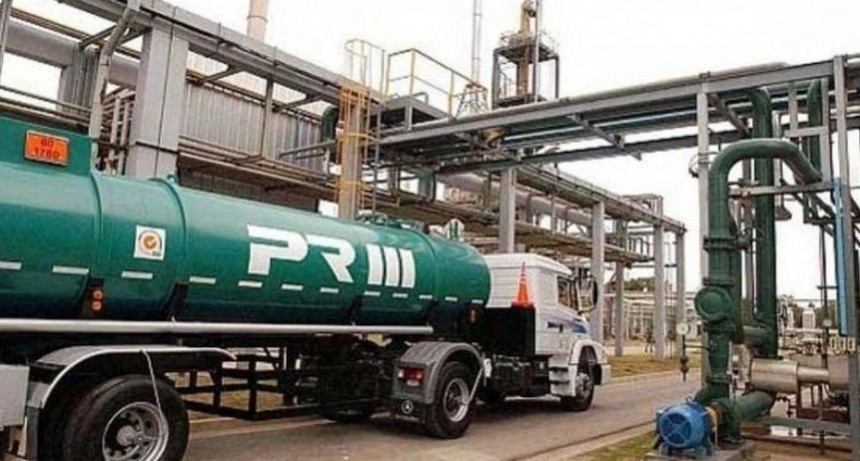 Petroquímica cierra una planta y despide a 125 empleados; el gremio confronta